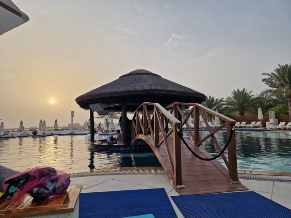 ES WORLD - DUBAI